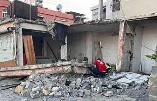 Tarsus’ta evin duvarı çöktü: 1 çocuk yaralandı