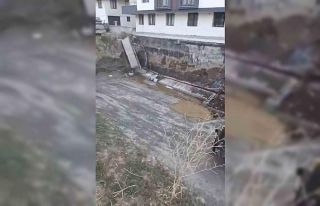 Tatvan’da istinat duvarı çöktü