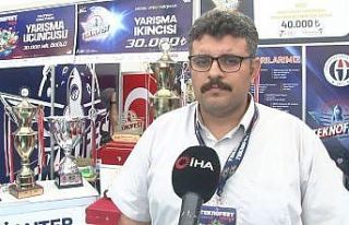 TEKNOFEST’te 1’inci olan depremzede öğrenciler...