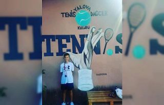 Teniste 2 şampiyonluk