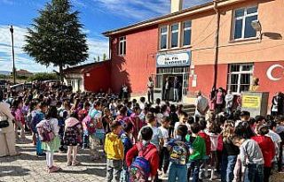 Tomarza’da 4 bin 432 öğrenci ders başı yaptı