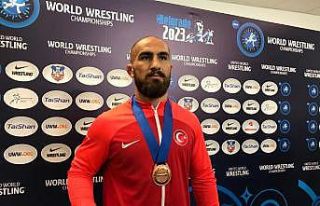 Türk güreşinin dünya şampiyonalarında 200. madalyası