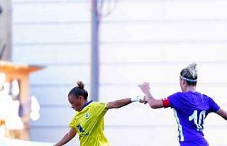 Turkcell Kadın Futbol Süper Ligi: Karadeniz Ereğli...