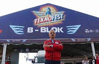 Ulaştırma ve Altyapı Bakanı Uraloğlu TEKNOFEST’te