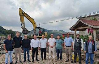 Ünye’nin mahallelerinde meydan yapım çalışmaları...