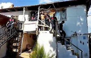 Uslanmaz hırsız yakalanmamak için kavurucu sıcakta...