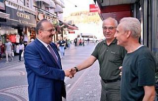 Vali Canbolat, çarşı esnafıyla bir araya geldi