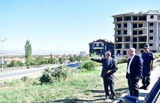 Vali Coşkun, sabıkalı kavşakta incelemelerde bulundu