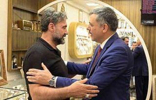 Vali Mustafa Çiftçi, Taşmağazalar esnafıyla bir...