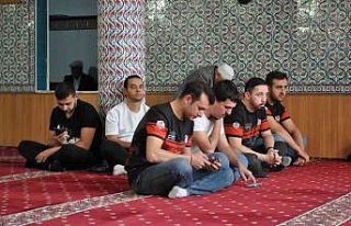 Vefat eden motosiklet sürücüleri için Mevlid-i...