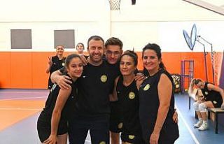 Voleybol Başantrenörü Doğançay yeni sezon hazırlıklarını...