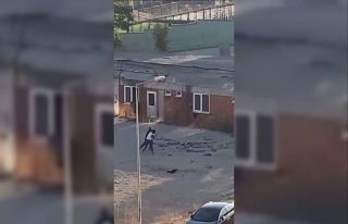 Yabancı uyruklu şahısların tekmeli yumruklu kavgası...