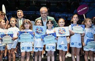 Yaz spor okullarına coşkulu veda