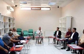 Yeşilyurt’ta muhtarlarla deprem toplantısı