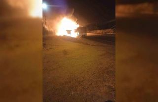 Yolcu otobüsü alev alev yandı