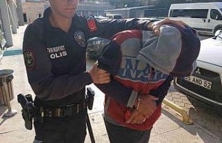 Yolcu otobüsünde turşu bidonlarında 7,5 kilo esrar...