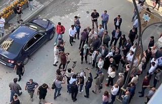 Yüksekova’da PKK operasyonlarını protesto etmek...