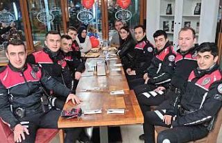 Yunus ekiplerinden ağlatan doğum günü sürprizi