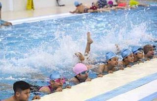Yunusemre’de kış yüzme kursu başlıyor