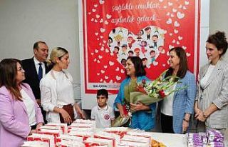 Anne başkandan mini mini birlere anne poğaçalı...