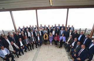 Başkan Avni Örki muhtarlarla buluştu