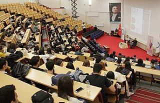 DPÜ’de “Kamuda Kariyer” başlıklı seminer...