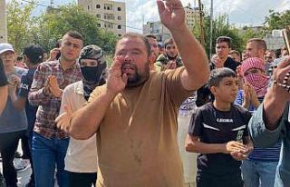 Filistinliler, Gazze’deki hastane saldırısını...