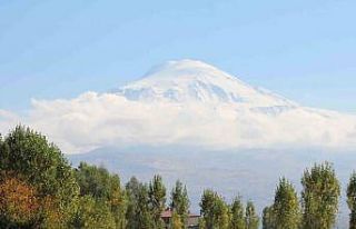 Iğdır’da yüksek kesimler yeniden beyaza büründü