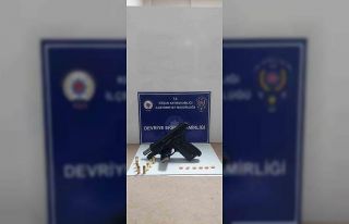 Keşan’da ruhsatsız tabanca ve uyuşturucu hap...