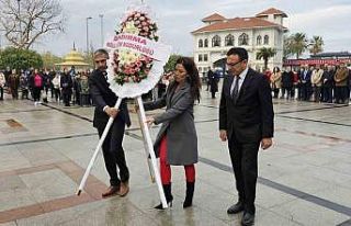 Bandırma’da öğretmenler günü törenle kutlandı