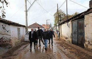 Başkan Atay sel mağduru vatandaşlarla buluştu