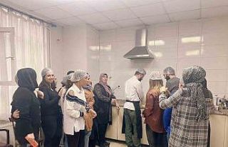 Diyarbakır’da 150 kursiyer, uzman aşçılardan...