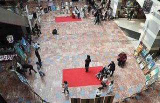 Diyarbakır’da kursiyerlerin resim ve takıları...