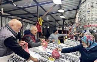 Fiyatlar düştü, vatandaş yoğun ilgi gösterdi