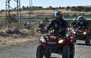 Hacıkadın Kent Ormanı sonbaharda da piknikçilerin...