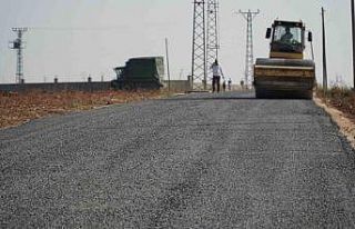 Haliliye kırsalındaki yollar asfaltla buluşuyor