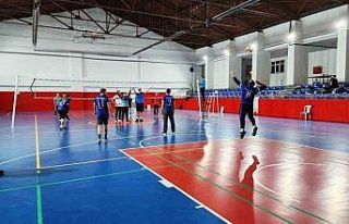 Kütahya’da eğitim çalışanları voleybol turnuvası