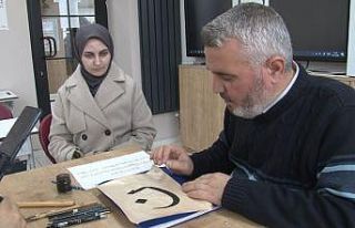 Kütahya’da ’Hüsn-i Hat Kursu’na ilgi