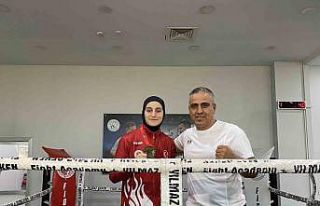 Milli antrenör amcasının ısrarıyla spora başladı,...