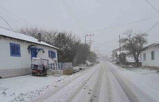 Pazaryeri’nin köylerde kar yağışı etkili oldu