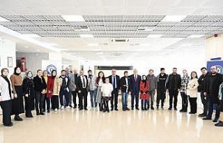 Rektör Savaş, öğrencilerle buluştu