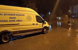 Sağanak yağışta MASKİ gece boyu sahada teyakkuzda...