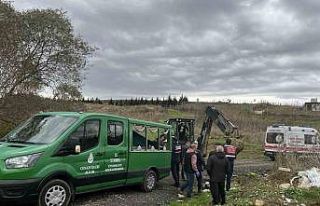 Silivri’de traktörün devrilmesi sonucu altında...