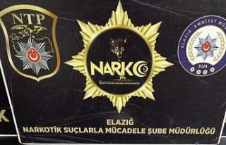 Valizinden uyuşturucu madde çıkan şüpheli gözaltına...