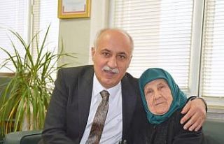 95 yaşındaki Fatma nine herkesi duygulandırdı