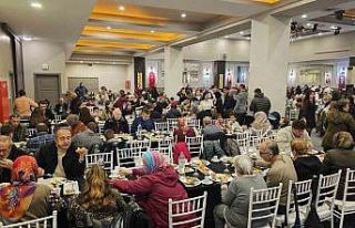 Bandırma Belediyesi özel bireylere kahvaltı verdi