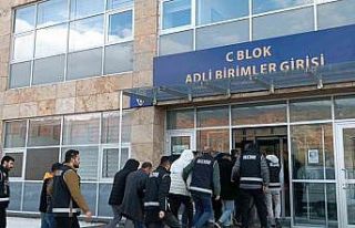 Başkasının yerine sınava girmek isteyen 21 kişi...