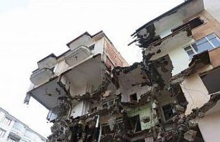Böyle sağlam ağır hasarlı bina görülmedi: Üçüncü...