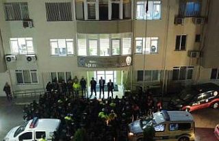 Burhaniye’de şok asayiş uygulamasında silah ve...