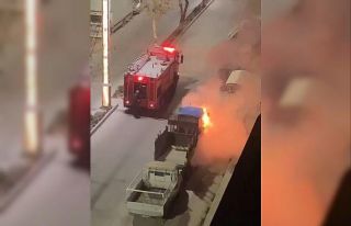 Elazığ’da park halindeyken alev alan traktörü...